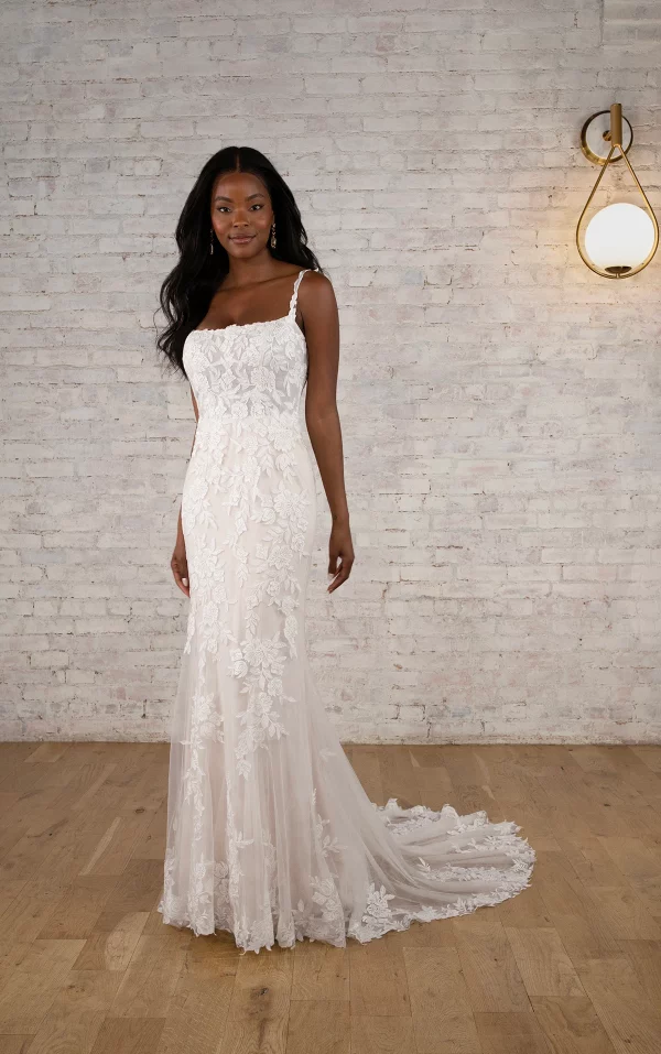 ELEGANT FLORAL LACE FIT-AND-FLARE WEDDING DRESS WITH SHOULDER STRAPS - Image 13