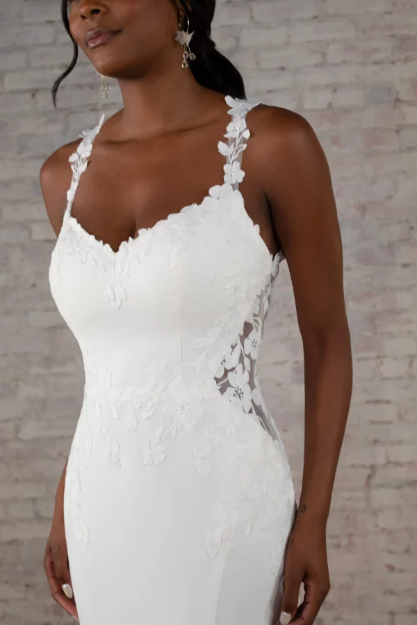 SEXY LACE FIT-AND-FLARE WEDDING DRESS WITH SWEETHEART NECKLINE AND CUTOUT TRAIN - Image 11