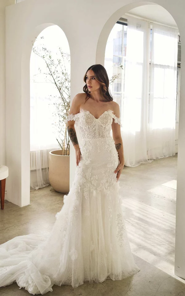 SEXY SPARKLE LACE FIT-AND-FLARE WEDDING DRESS WITH OFF-THE-SHOULDER STRAPS